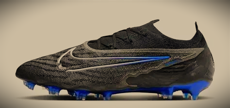 Nike Phantom Boots